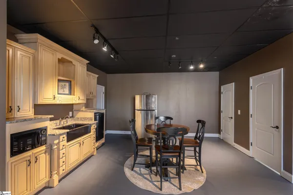 $1,100 | 128 Burlwood Court, Greer, SC 29651