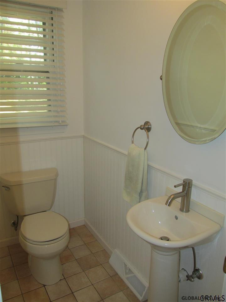 482 Huron Road Bethlehem, NY 12054 - Photo 12 of 22 Photo 12