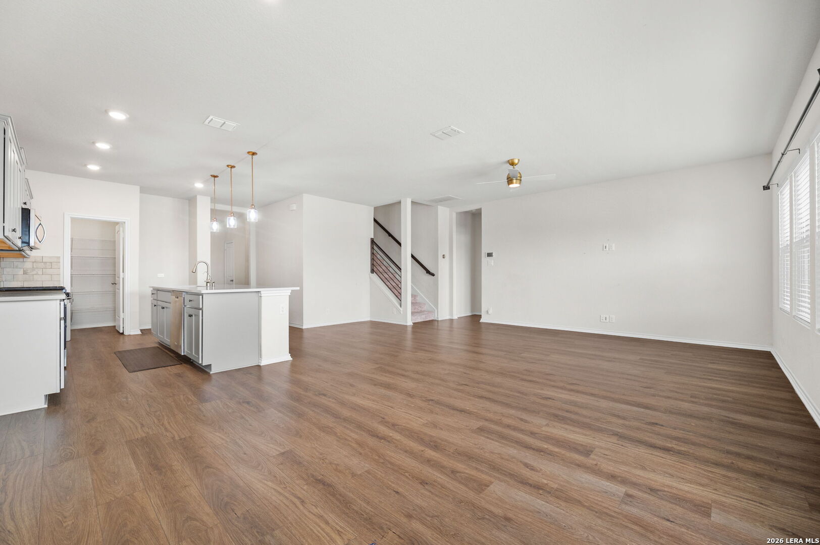 6930 Stipe Lane Converse, TX 78109 - Photo 17 of 47