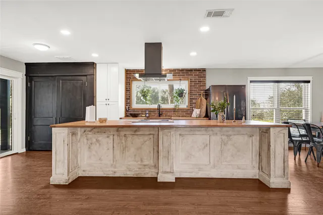 $300,000 | 4843 Glenvillage Street, Houston, TX 77084