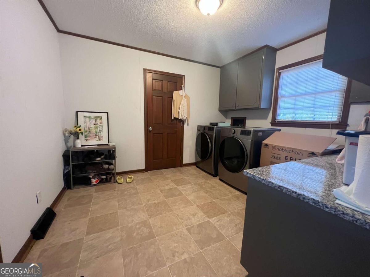 548 Athens Street Hartwell, GA 30643 - Photo 9 of 16 Gallery Image 9