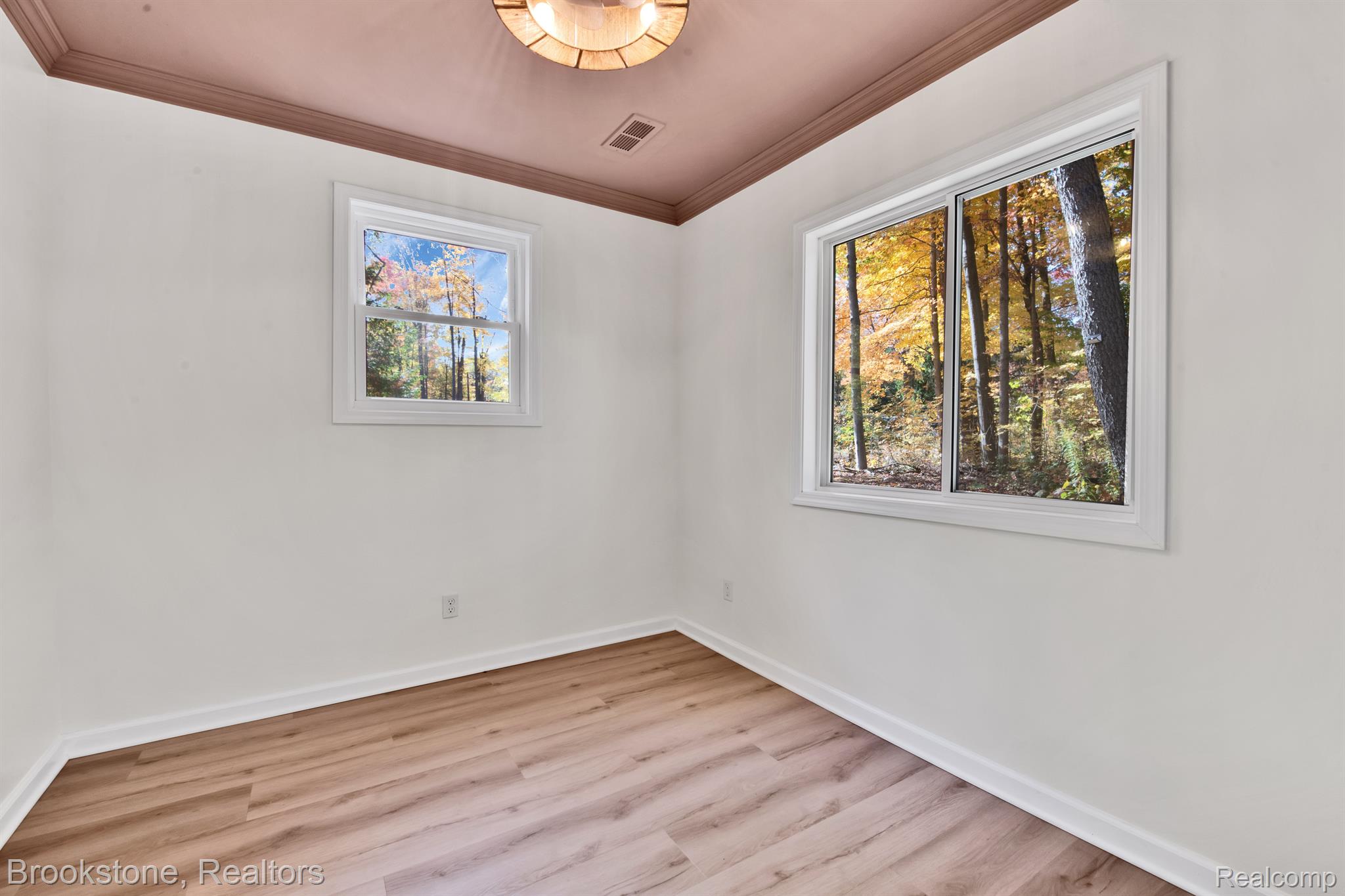 7375 Lakewood Road Lexington, MI 48450 - Photo 18 of 23 Gallery Image 18