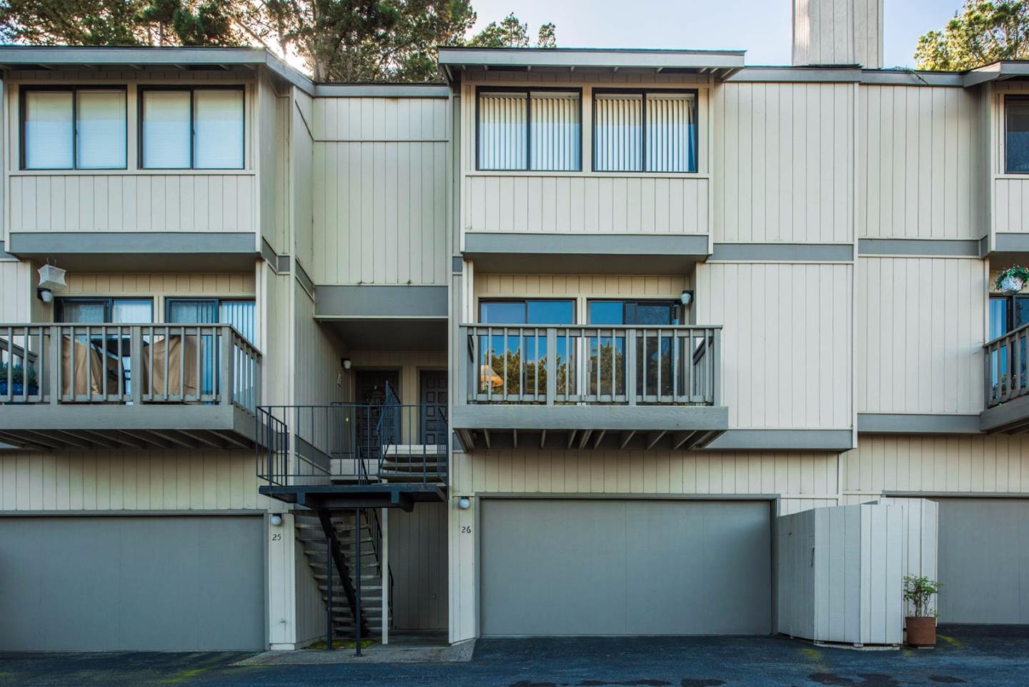 70 Forest Ridge Road, Unit 26 Monterey, CA 93940 - Photo 3 of 24 Gallery Image 3