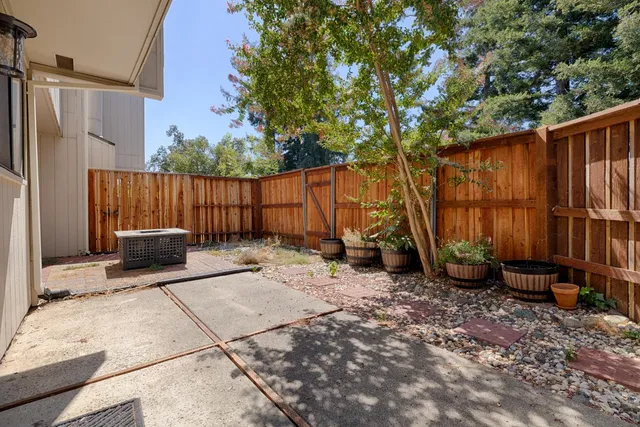 $346,000 | 4027 Hollow Wood Court, Carmichael, CA 95608