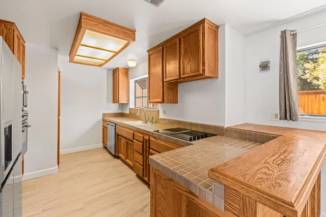 $346,000 | 4027 Hollow Wood Court, Carmichael, CA 95608