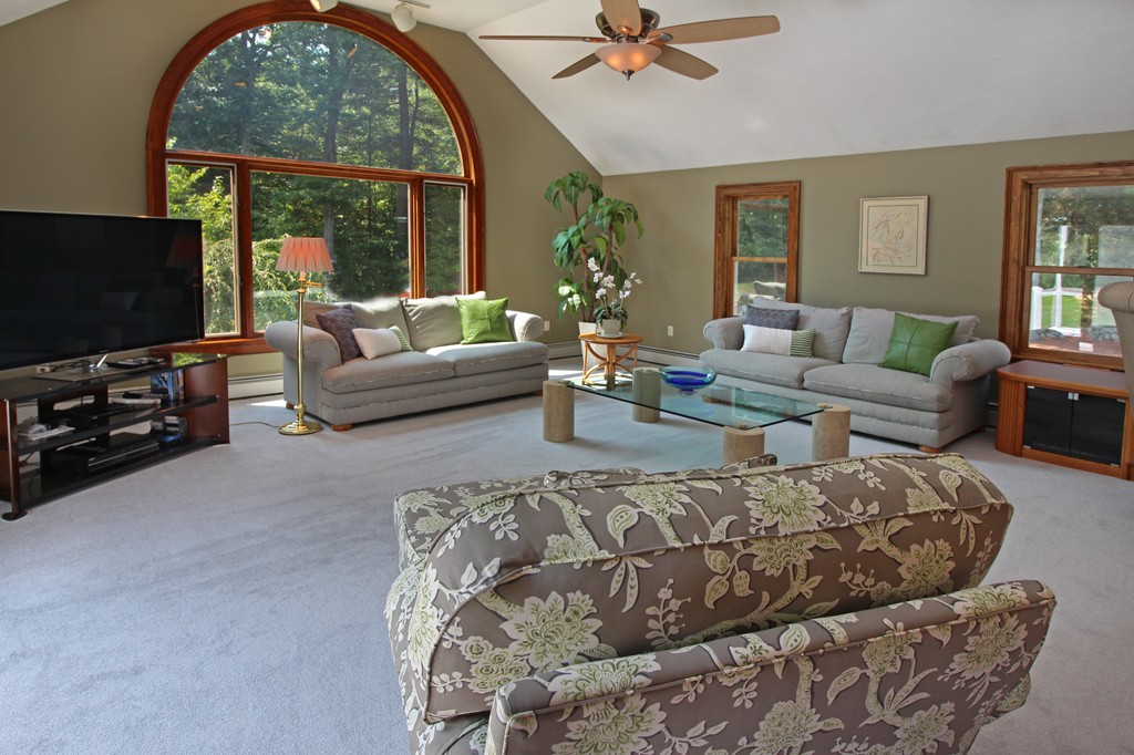57 Narrows Road Westminster, MA 01473 - Photo 6 of 29 Gallery Image 6