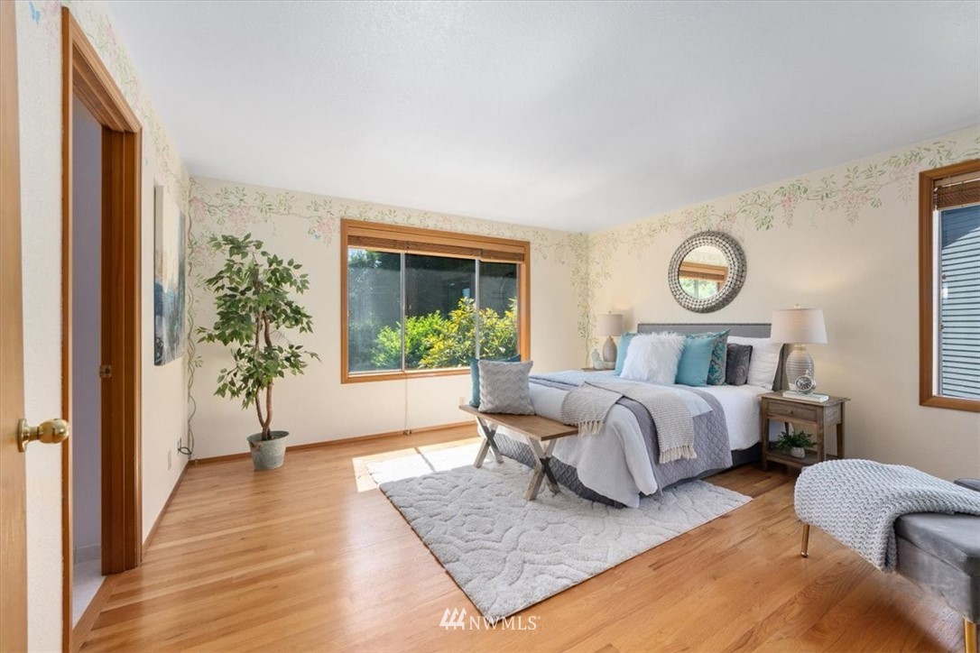 11913 Northeast 168th Street Bothell, WA 98011 - Photo 16 of 30 Gallery Image 16