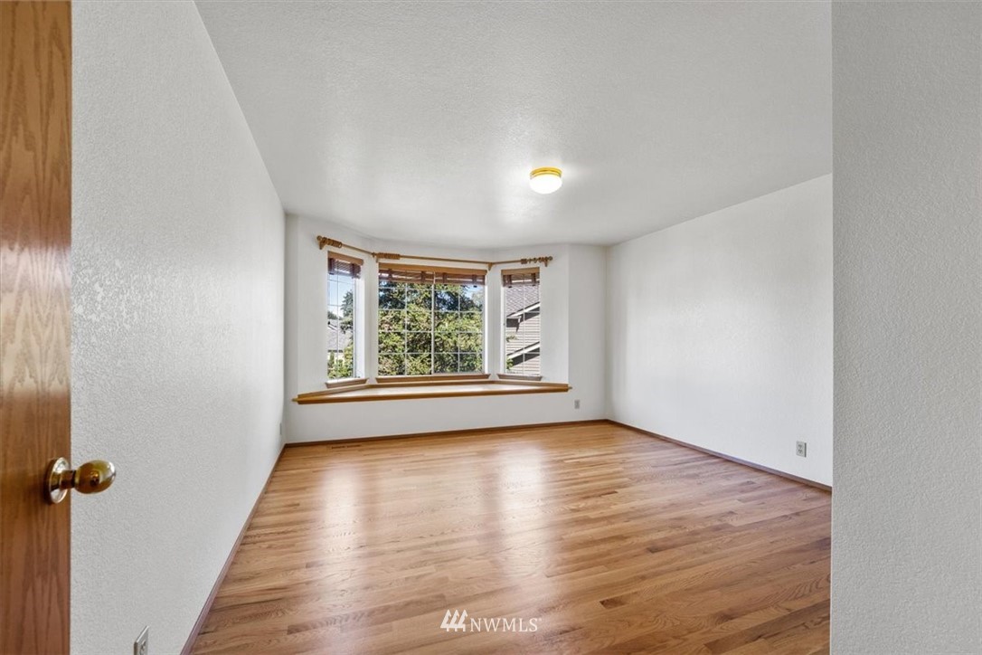 11913 Northeast 168th Street Bothell, WA 98011 - Photo 22 of 30 Gallery Image 22