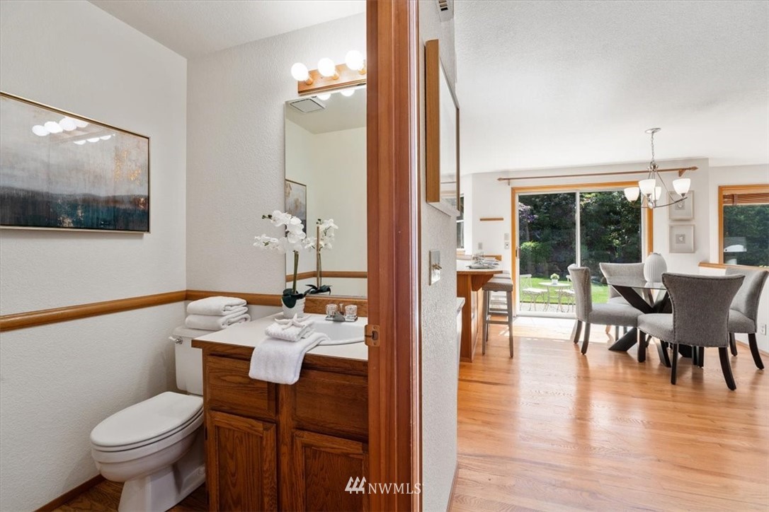 11913 Northeast 168th Street Bothell, WA 98011 - Photo 10 of 30 Gallery Image 10