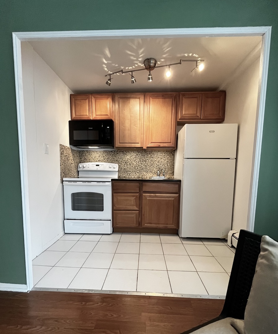 6300 North Sheridan Road, Unit 203 Chicago, IL 60660 - Photo 4 of 7