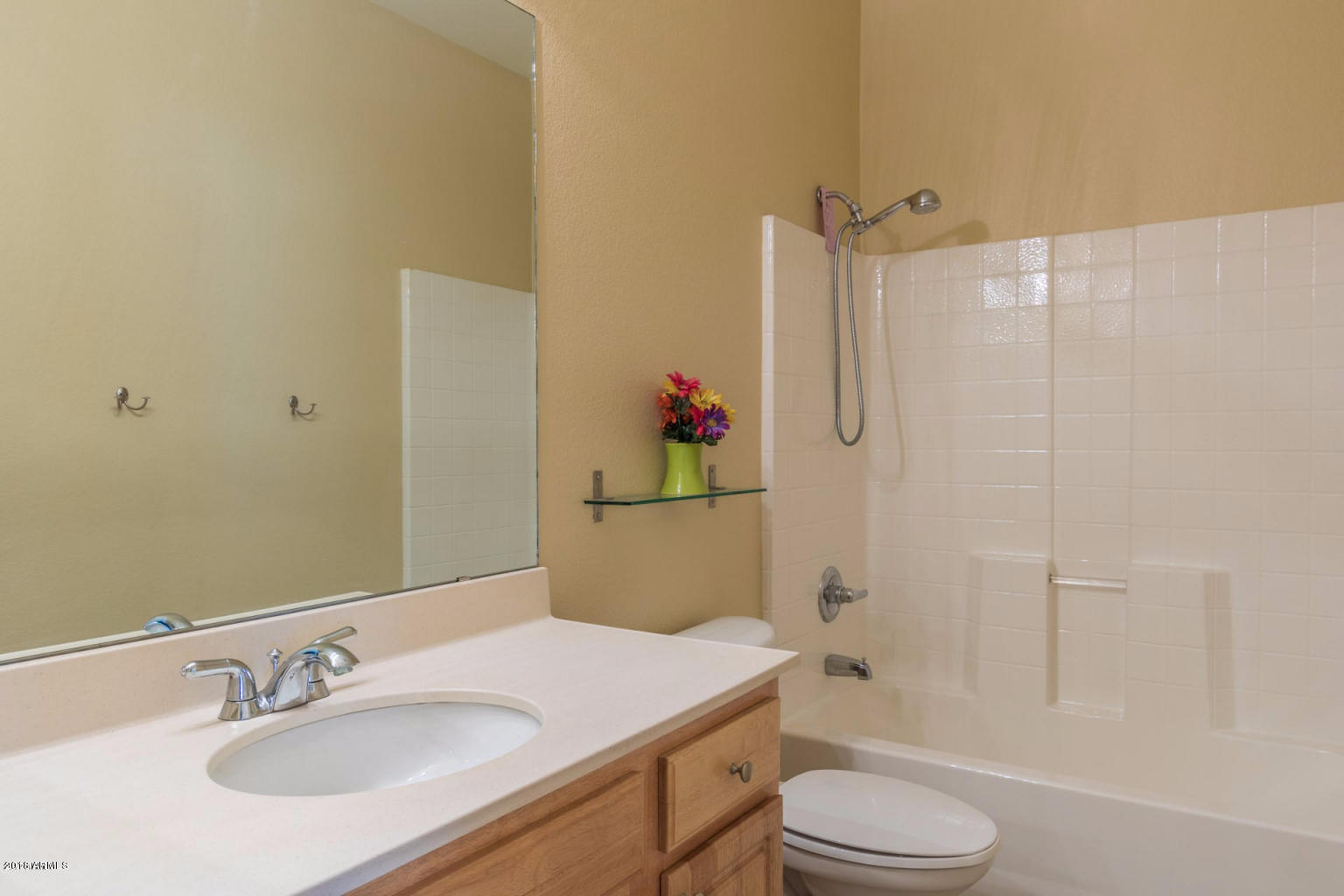 1702 East Bell Road, Unit 147 Phoenix, AZ 85022 - Photo 14 of 24 Hallway bathroom