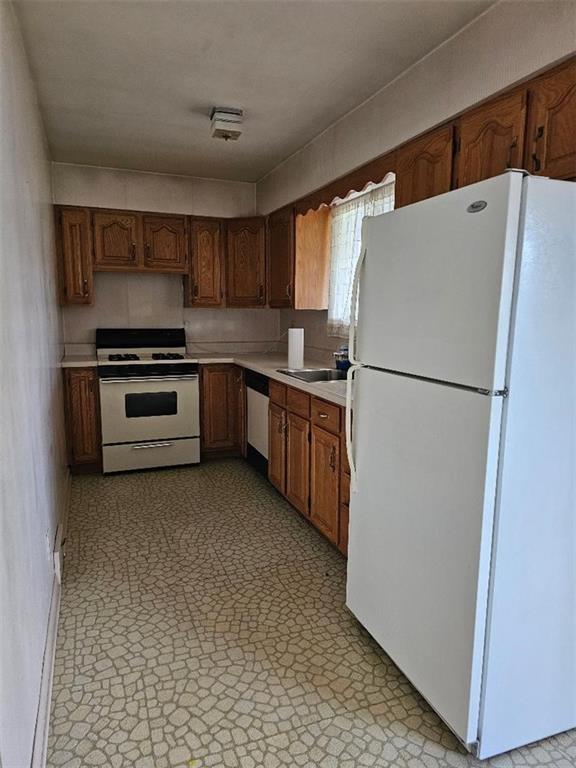 811 Harmony Road Baden, PA 15005 - Photo 9 of 25 Gallery Image 9