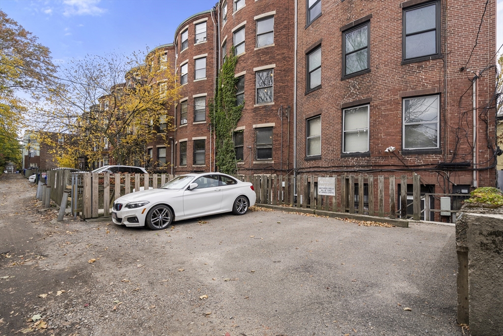 1011 Beacon Street, Unit 4 Brookline, MA 02446 - Photo 22 of 24
