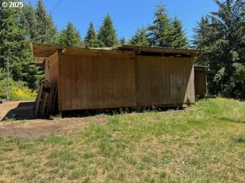 69729 Stage Road North Bend, OR 97459 - Photo 12 of 19