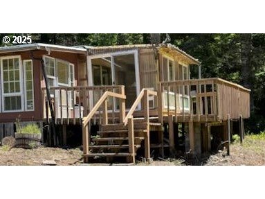 69729 Stage Road North Bend, OR 97459 - Photo 3 of 19 Sun Room