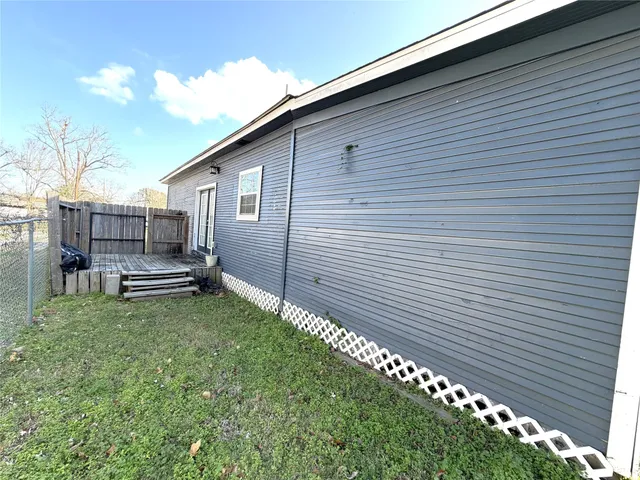 $155,000 | 410 North Elm Street, Trinity, TX 75862