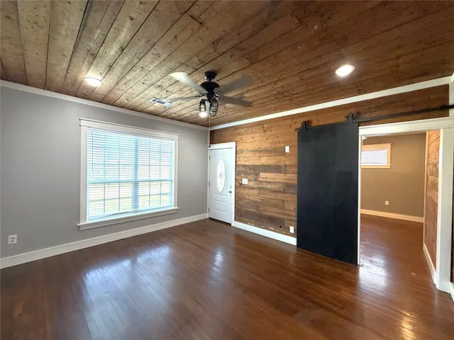 $155,000 | 410 North Elm Street, Trinity, TX 75862