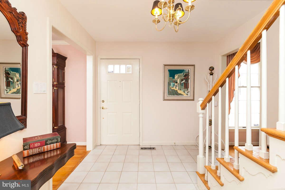 2007 Pine Pep Road Reisterstown, MD 21136 - Photo 5 of 30 a view of an entryway with a workspace