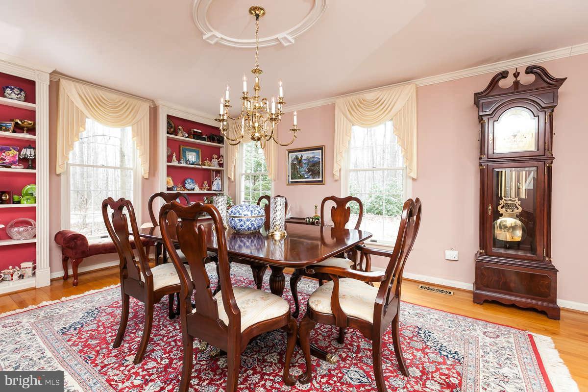 2007 Pine Pep Road Reisterstown, MD 21136 - Photo 8 of 30 a view of a dining room with furniture