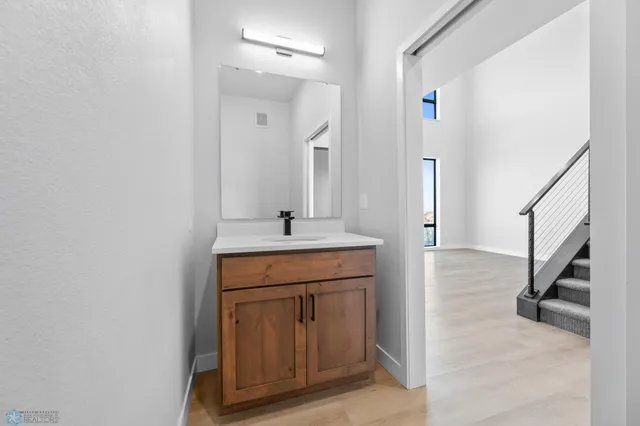 $500,000 | 4470 24th Avenue South, Unit 604, Fargo, ND 58104