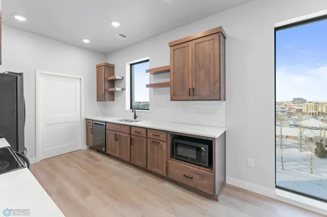 $500,000 | 4470 24th Avenue South, Unit 604, Fargo, ND 58104