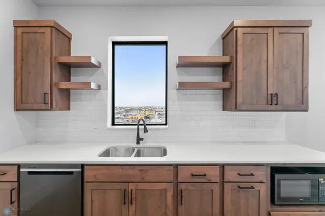 $500,000 | 4470 24th Avenue South, Unit 604, Fargo, ND 58104