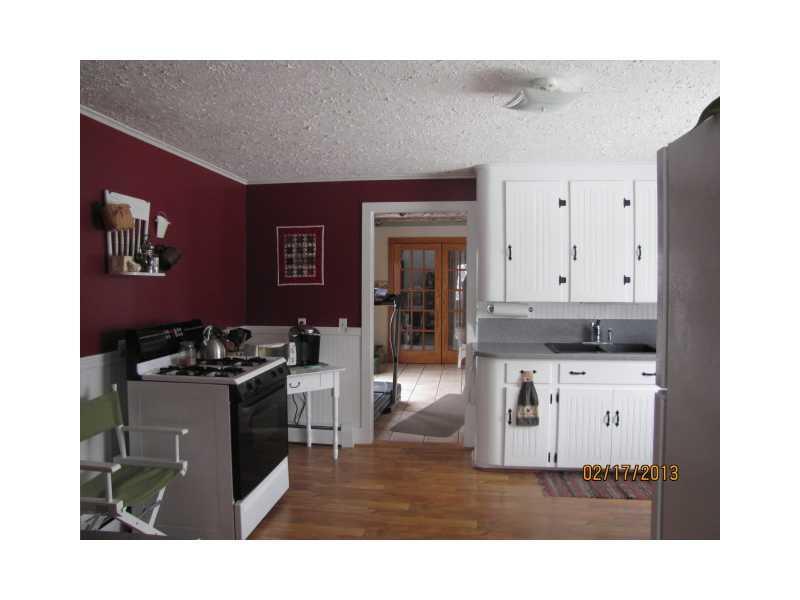 527 River Road Cushing, ME 04563 - Photo 11 of 35 Kitchen.