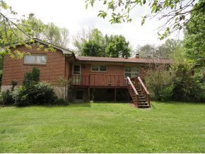2409 Buffalo Road Johnson City, TN 37604 - Photo 15 of 16 Deck for entertaining
