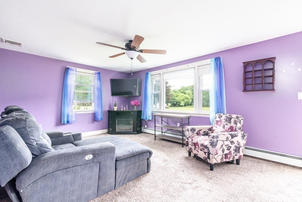 90 Forest Street Hamilton, MA 01982 - Photo 8 of 30 Gallery Image 8