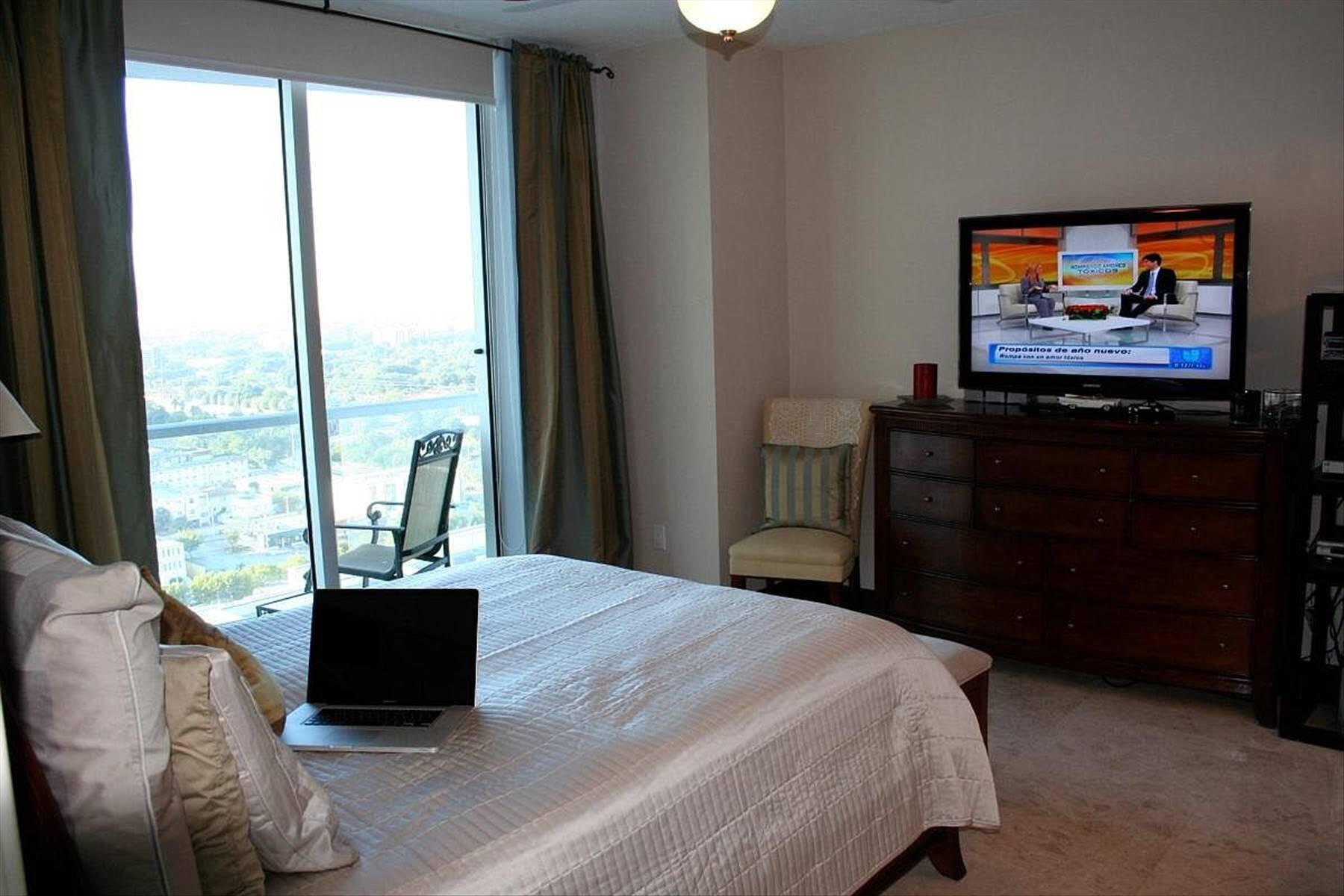 185 Southwest 7th Street, Unit 1802 Miami, FL 33130 - Photo 16 of 39 16051844-16