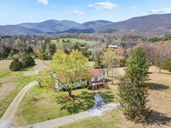 $600,000 | 188 France Crossing, Afton, VA 22920