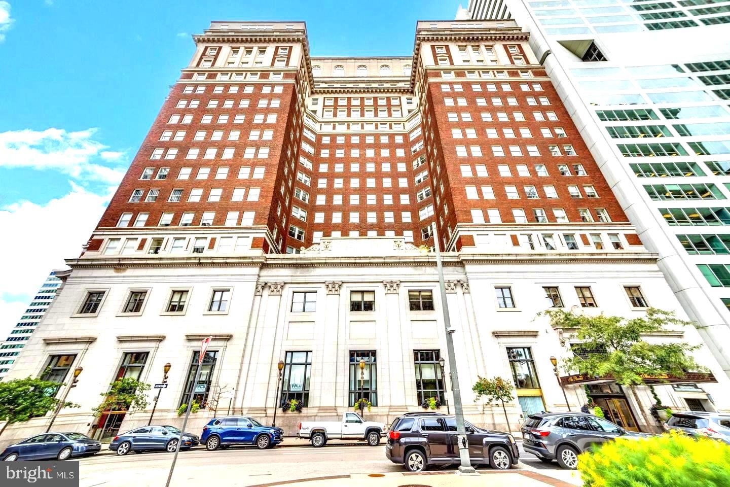 1600 Arch Street, Unit 1809 Philadelphia, PA 19103 - Photo 19 of 36 a front view of a building