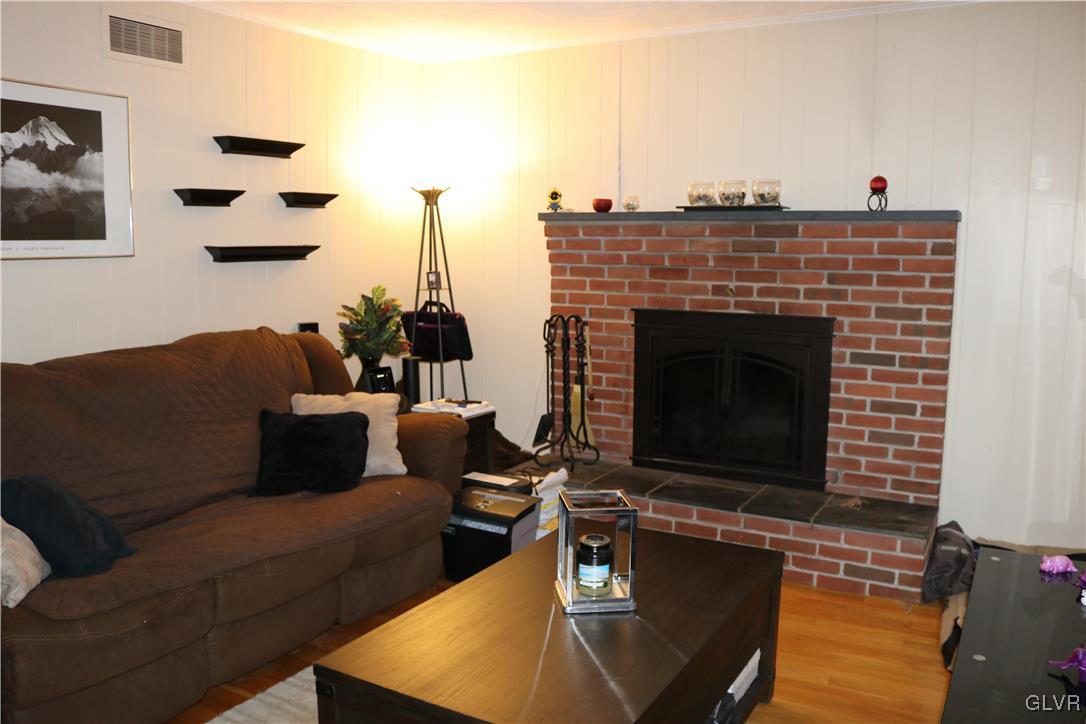 1286 Country Club Road Allentown, PA 18106 - Photo 10 of 29 Gallery Image 10