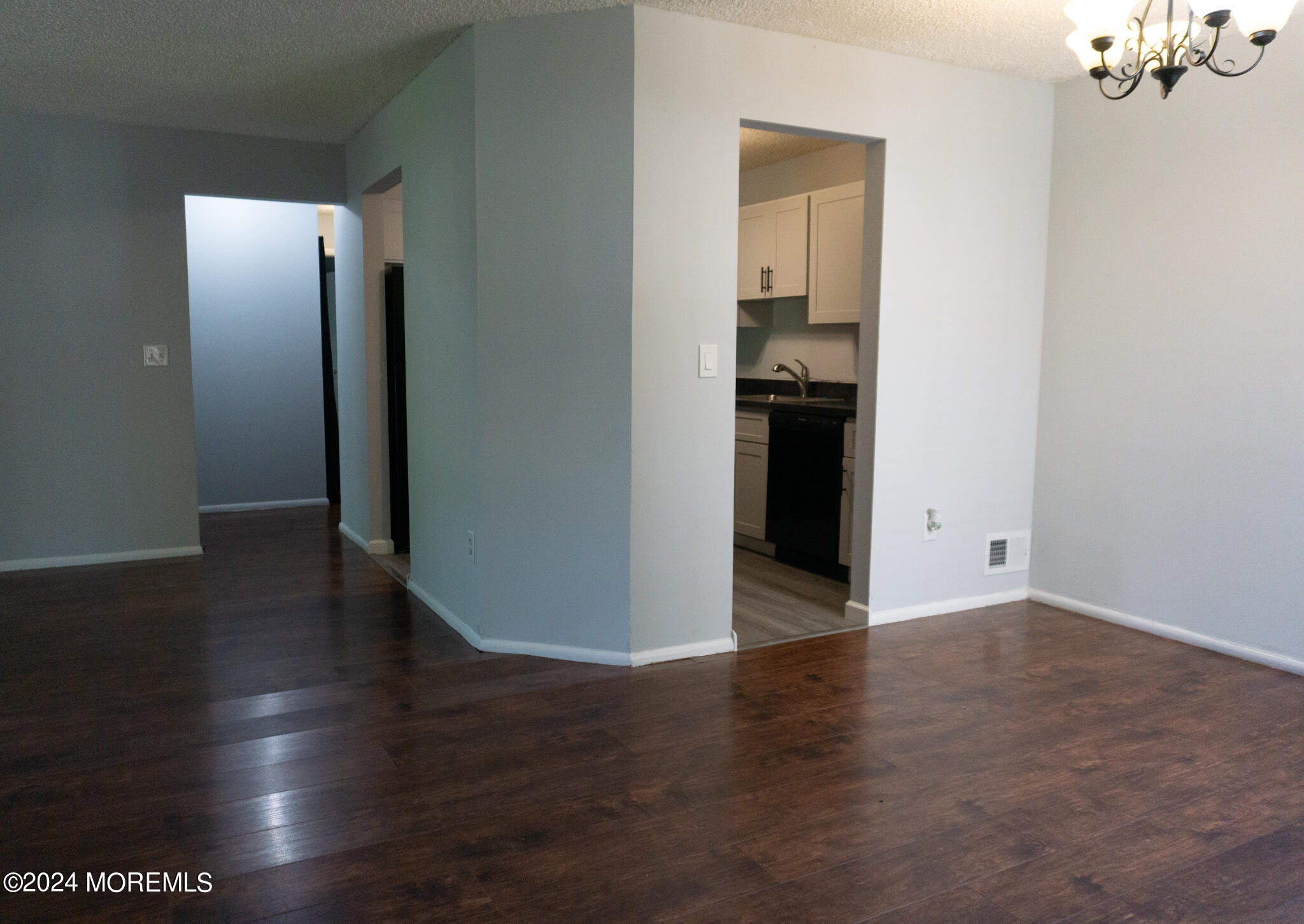 703 Goldthread Court Jackson, NJ 08527 - Photo 6 of 21 Goldthread-69