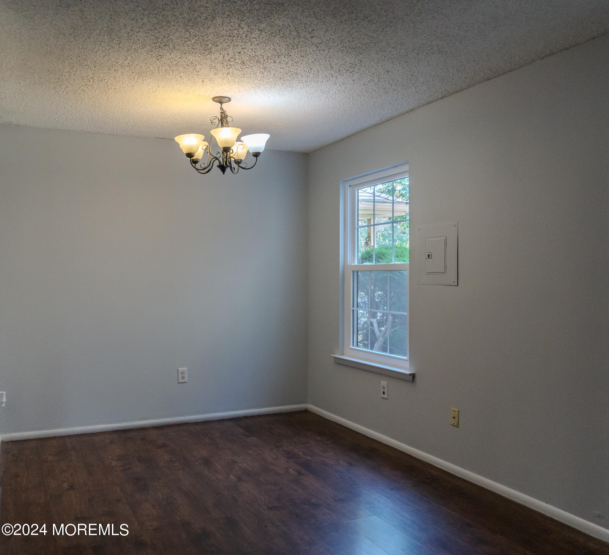 703 Goldthread Court Jackson, NJ 08527 - Photo 8 of 21 Goldthread-73