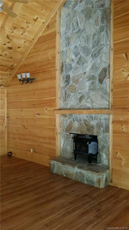 378 Brandywine Road, Unit 213 Waynesville, NC 28786 - Photo 14 of 24