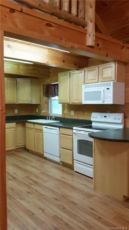 378 Brandywine Road, Unit 213 Waynesville, NC 28786 - Photo 16 of 24