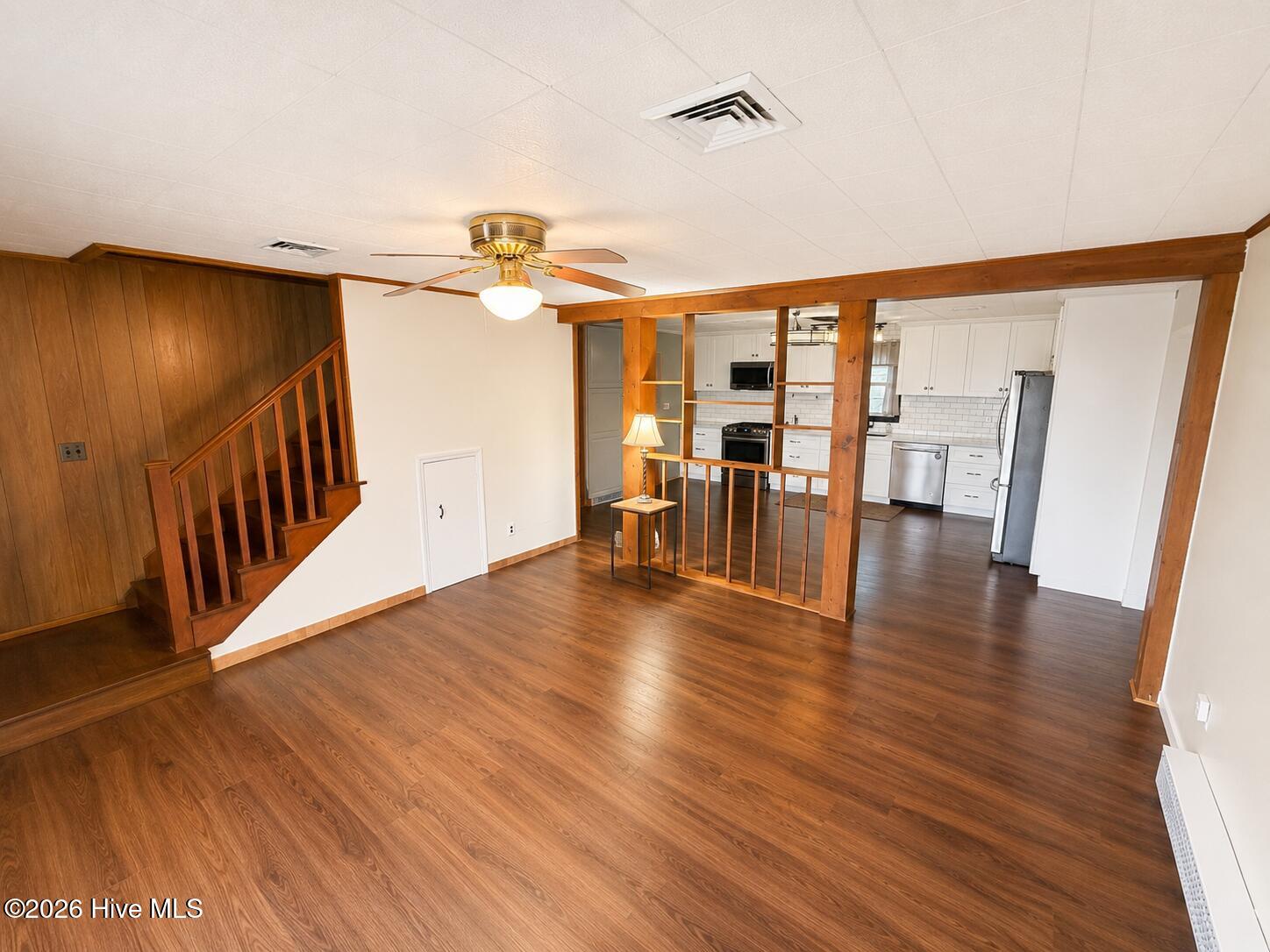 128 North Indiantown Road Shawboro, NC 27973 - Photo 3 of 11 Living Room