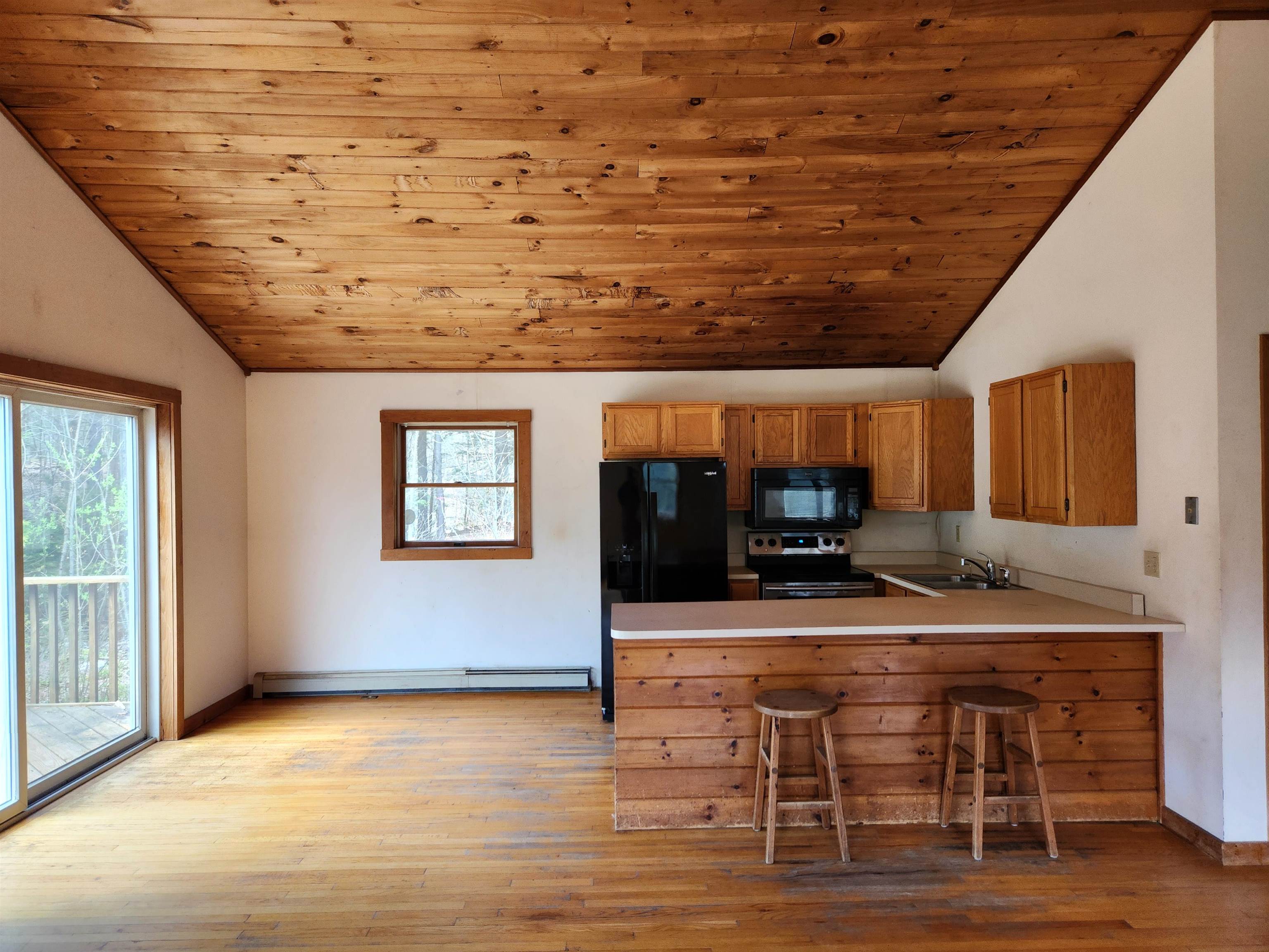 429 Alpine View Road Stowe, VT 05672 - Photo 16 of 54