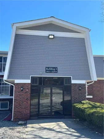 $237,000 | 300 Smithfield Road, Unit 312, North Providence, RI 02904