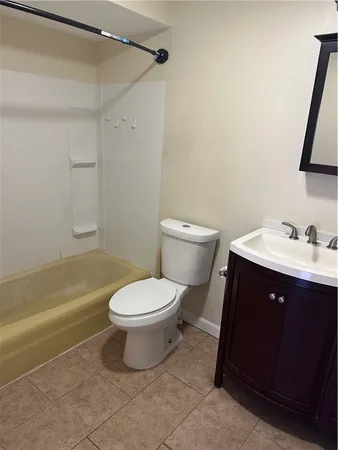 $237,000 | 300 Smithfield Road, Unit 312, North Providence, RI 02904