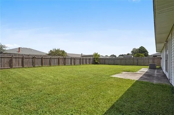 $202,900 | 2020 Stall Drive, Harvey, LA 70058