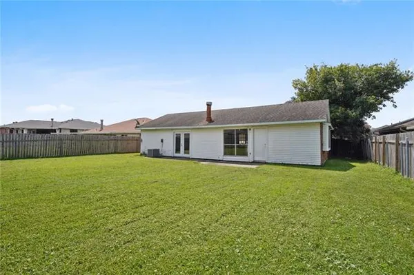 $202,900 | 2020 Stall Drive, Harvey, LA 70058