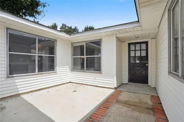 $202,900 | 2020 Stall Drive, Harvey, LA 70058