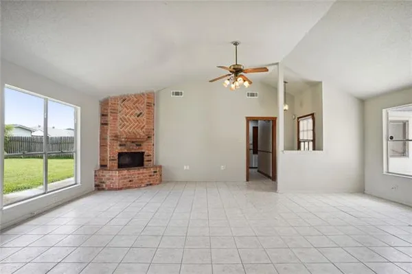 $202,900 | 2020 Stall Drive, Harvey, LA 70058