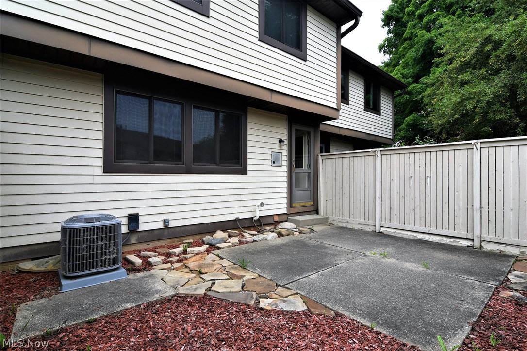 968 Hampton Ridge Drive Akron, OH 44313 - Photo 16 of 24