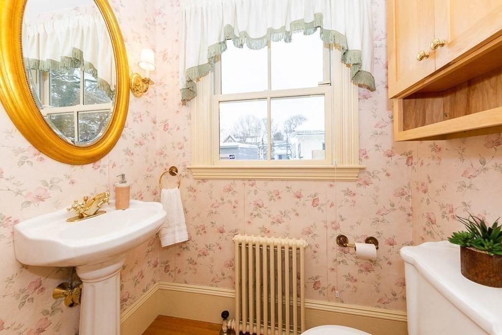 15 Boylston Road Newton, MA 02461 - Photo 19 of 41 Gallery Image 19