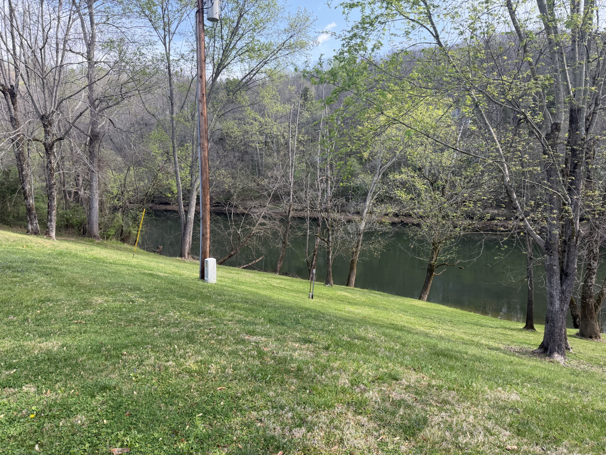 906 Riverside Circle Celina, TN 38551 - Photo 26 of 34