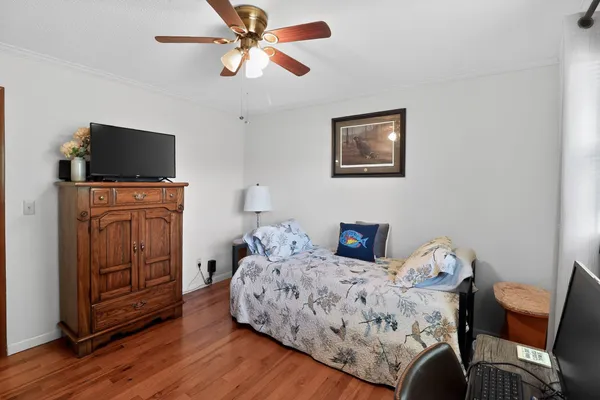 $427,000 | 906 Riverside Circle, Celina, TN 38551