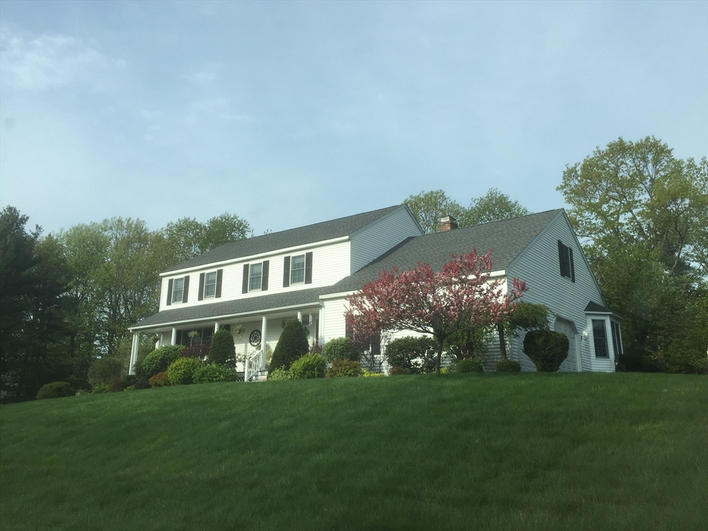 11 Sanfred Road Leicester, MA 01524 - Photo 2 of 42 Gallery Image 2